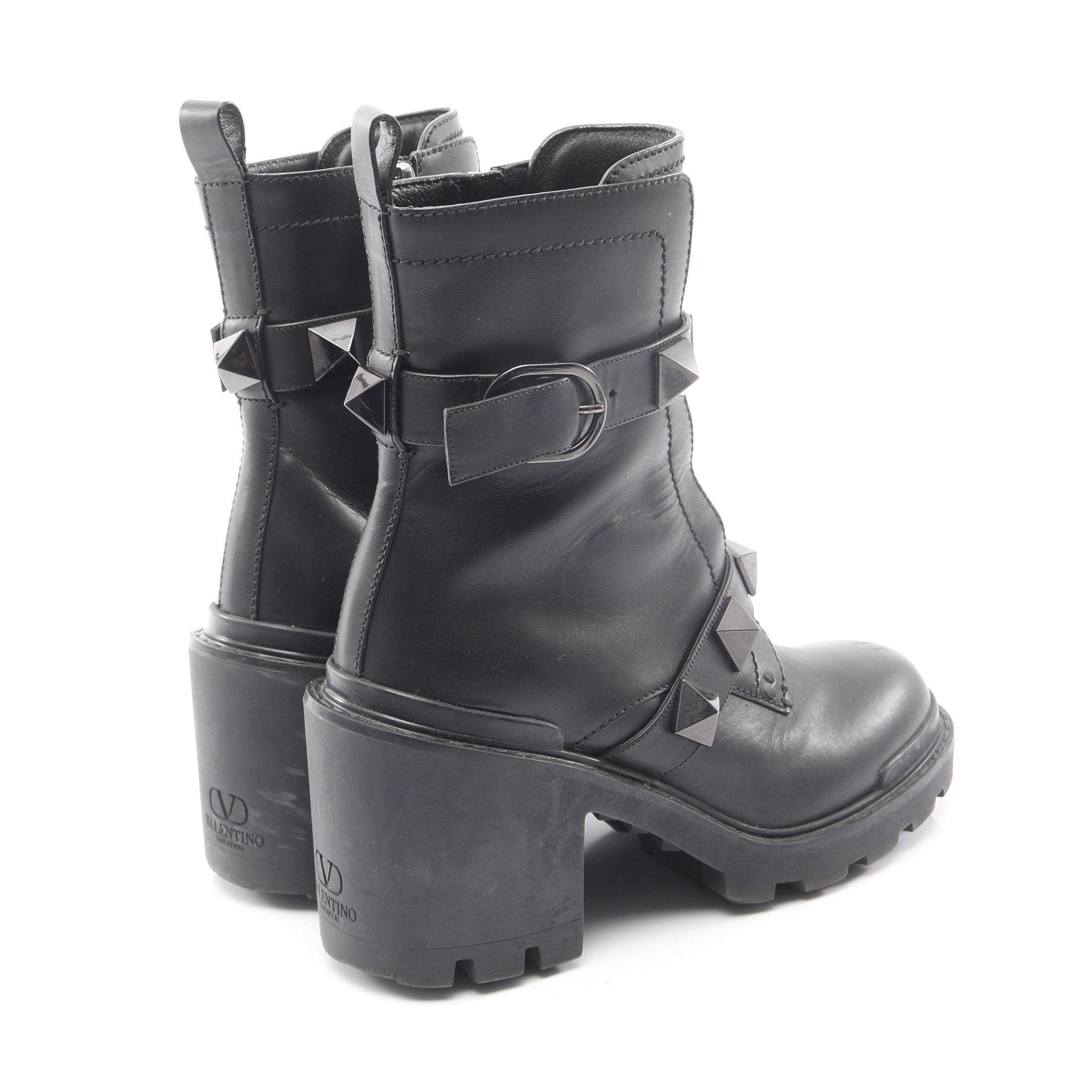 ロックスタッズ ショート ブーツ レザー ブラック ヴァレンティノ – RECLO