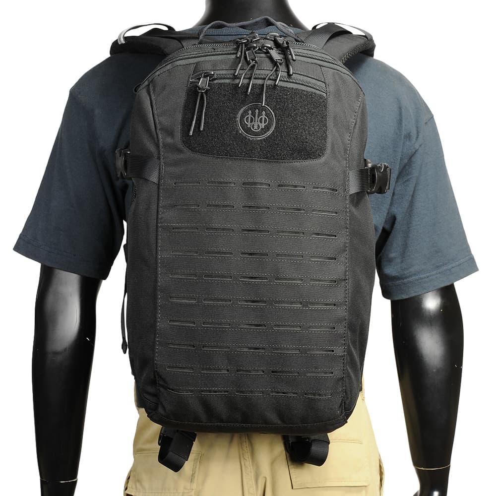 BERETTA タクティカルバックパック MOLLE レーザーカット 容量29L