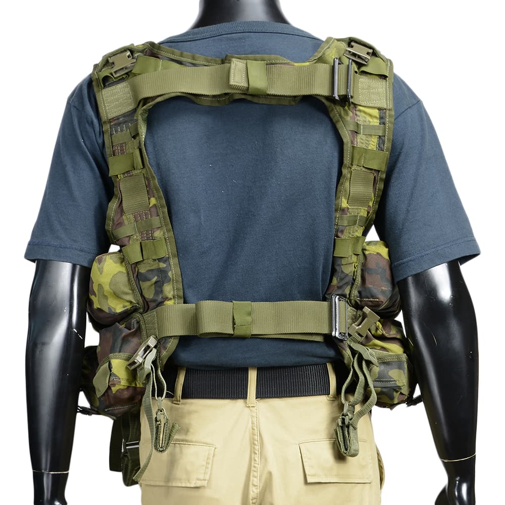 チェコ軍放出品 タクティカルベスト MNS-2000装備 Vz95迷彩