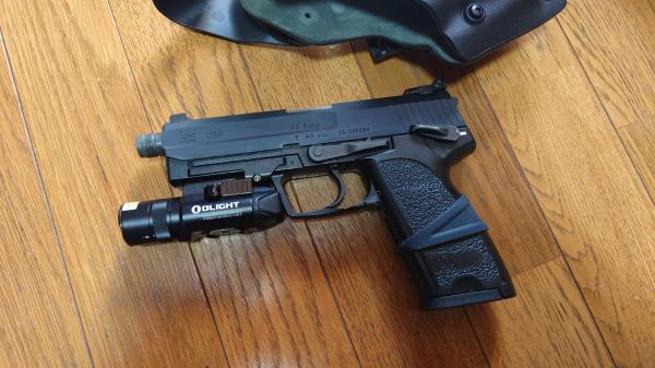 SAFARILAND レッグホルスター H&K USP ウエポンライト対応 6004 922