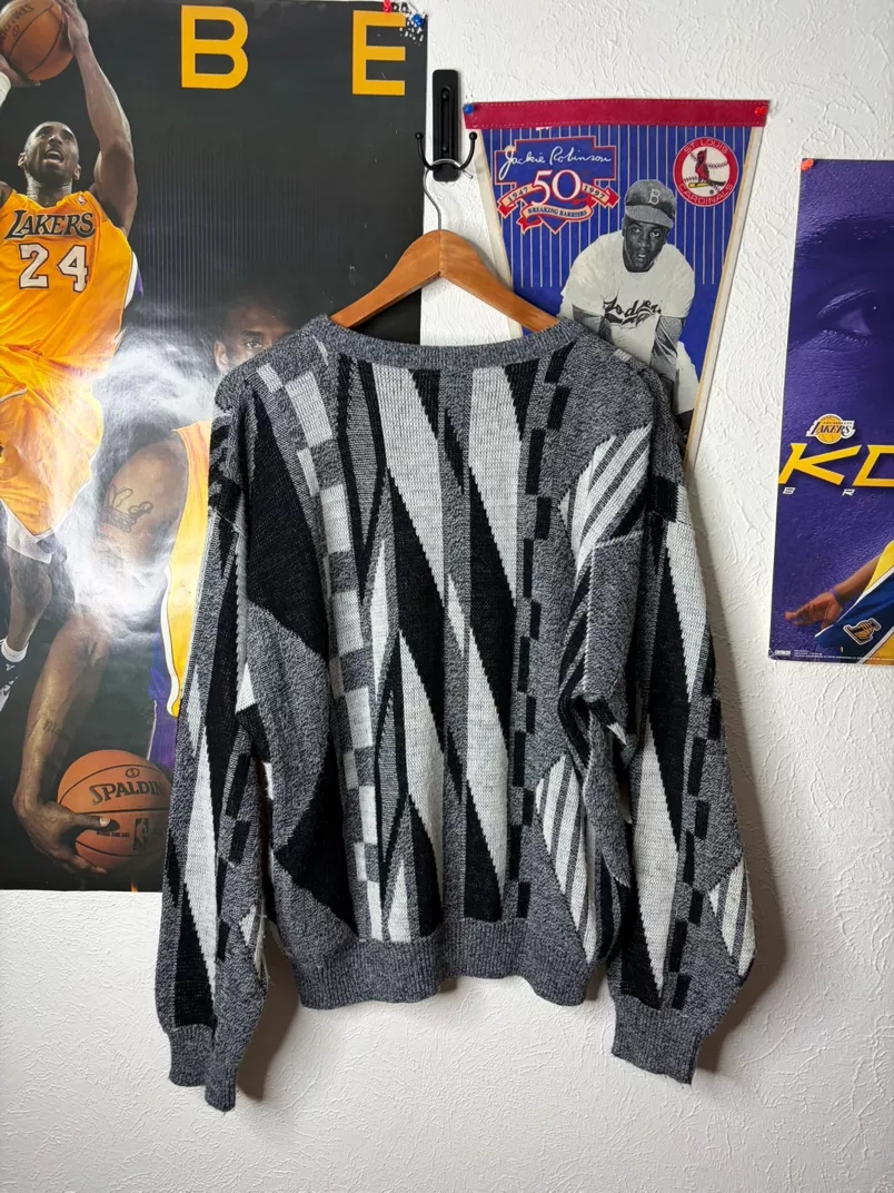 Vintage Geometric Patterned Knit Sweater - ezze