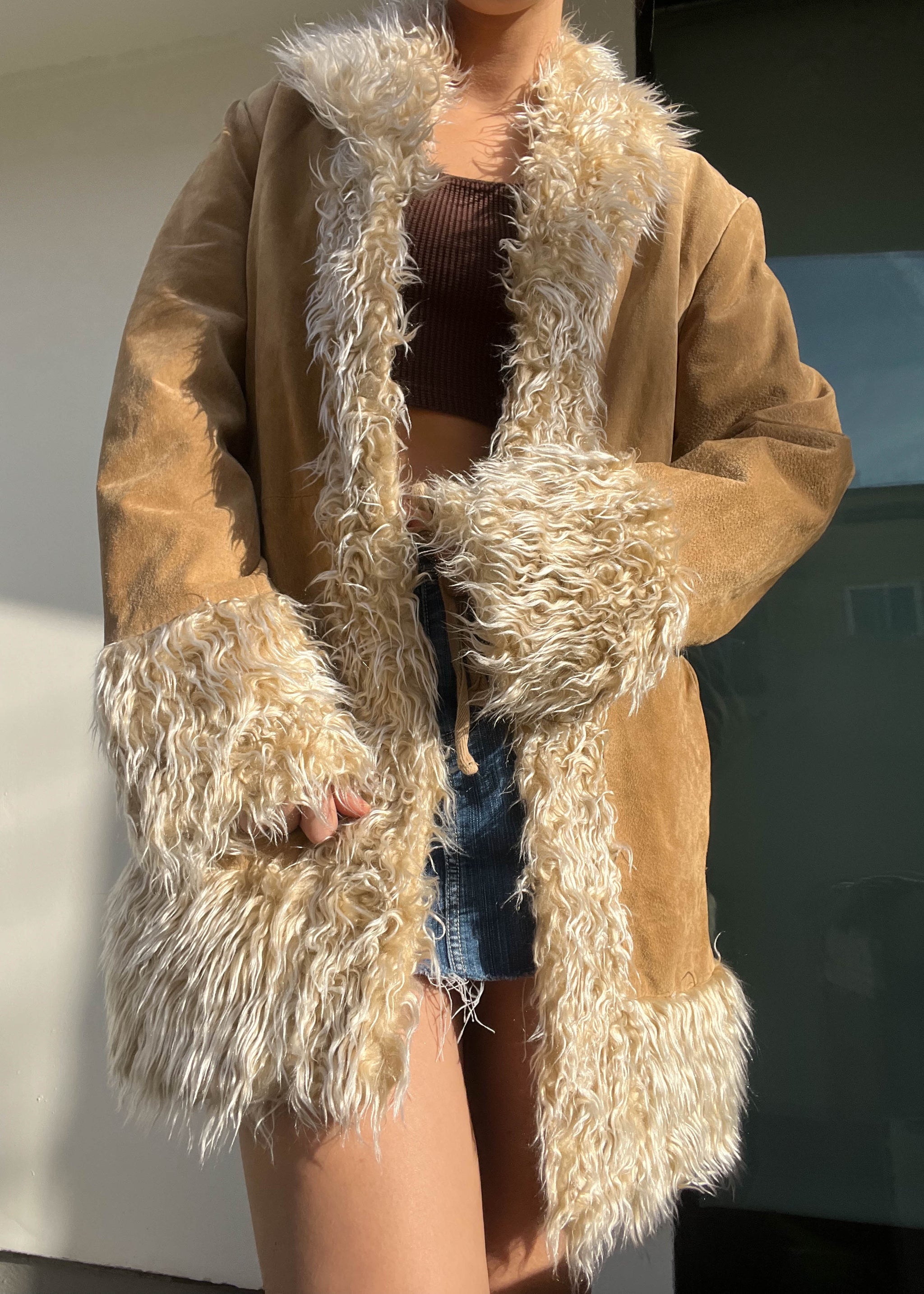 Y2k Fur Trim Coat (L) – Retro and Groovy