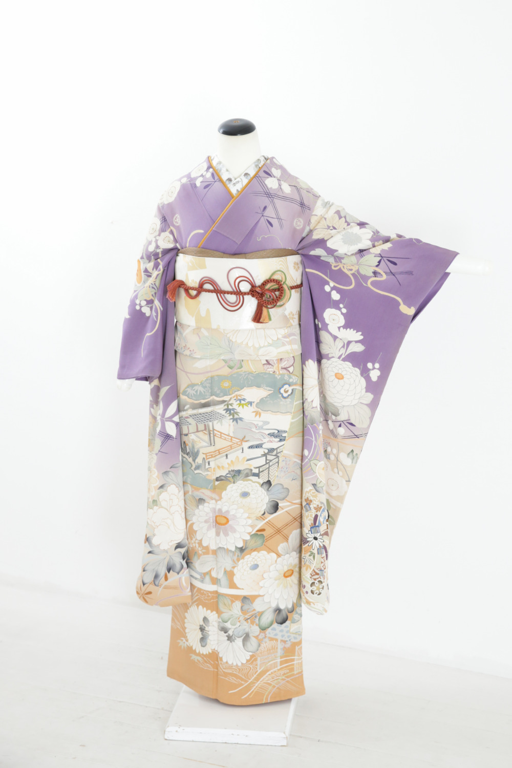 アンティーク紫芍薬に菊柄振袖 - きもの六花（ricca） | 大阪市北区