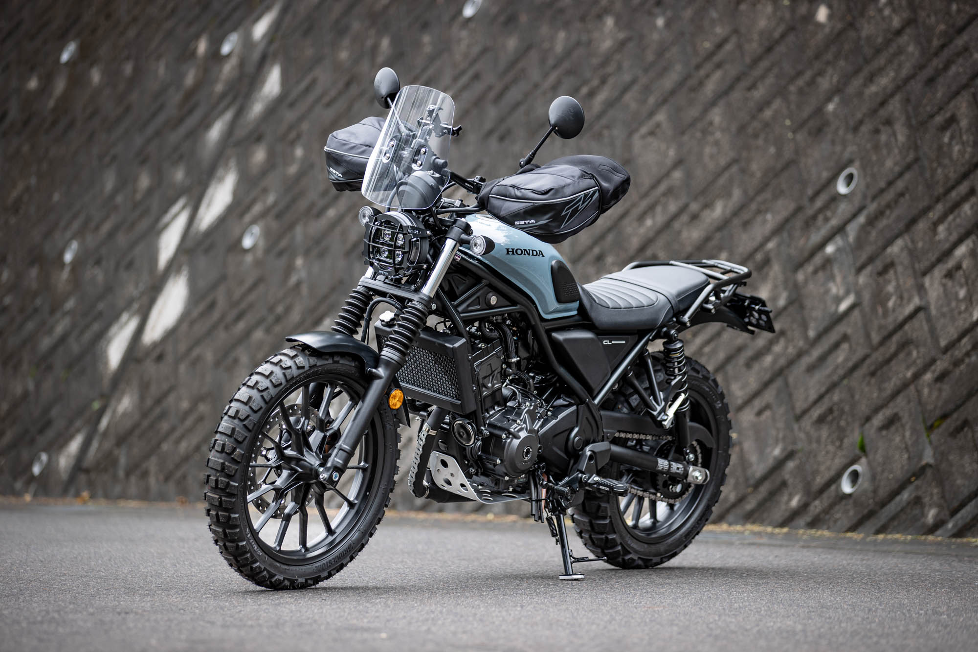 CL250のオフロードテイストを何倍にも高めてみました - RIDE-HACK