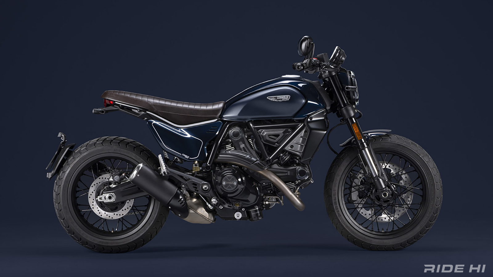 スクランブラー800の2023年はカラバリと仕様違いが勢揃い【What's New