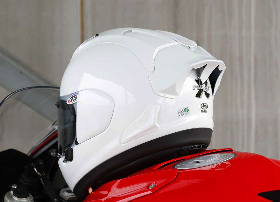 注目のバイク&アイテムを紹介！ ARAI HELMET RX-7X レーシング