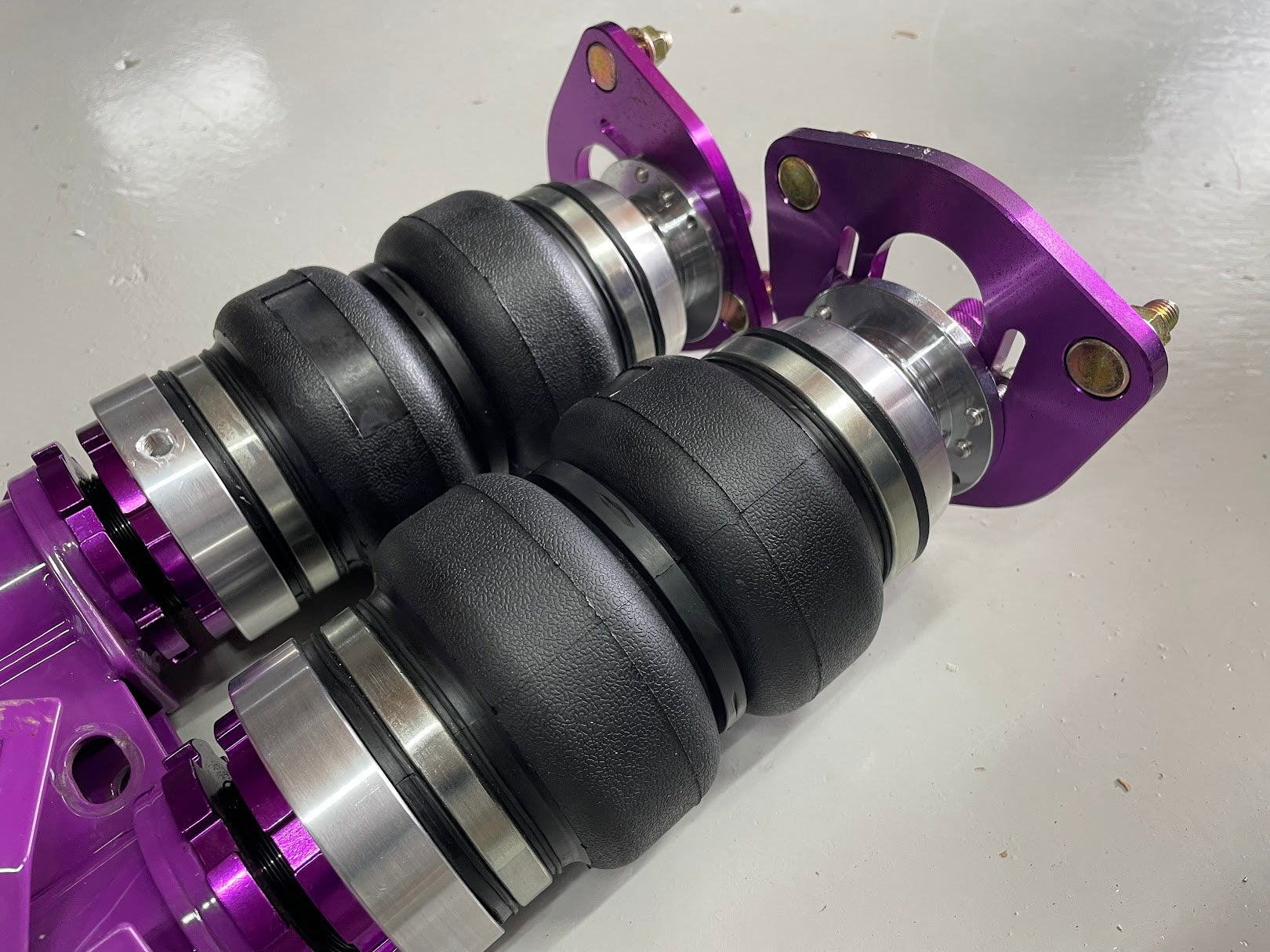 車高調エアサス化 エアバック DH105160(下穴) – ROAMAIR_JAPAN