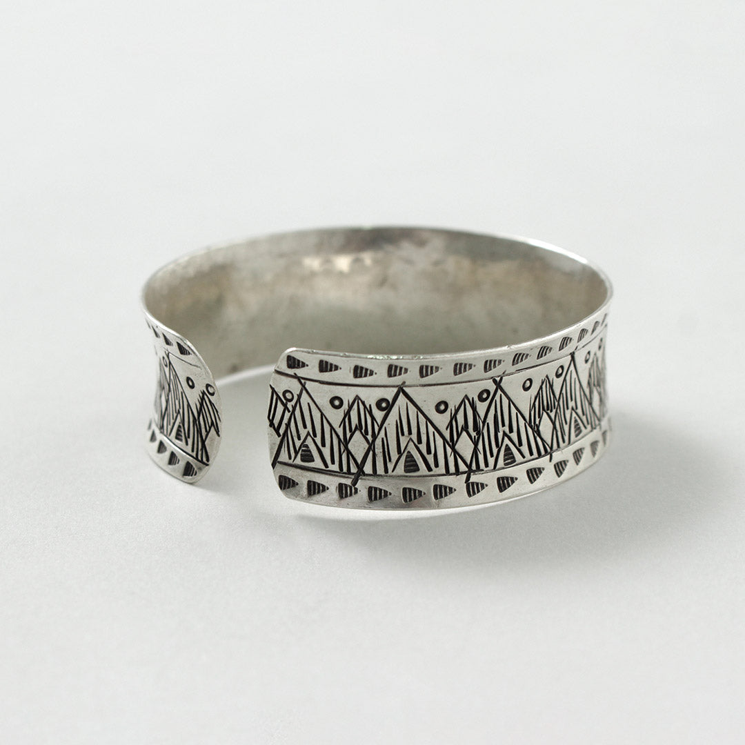 phaduA（パ・ドゥア） カレンシルバーバングル マウンテン ワイド