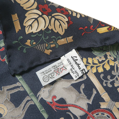 Salvatore Ferragamo シルクスカーフ（馬柄） – Vintage Shop Rococo