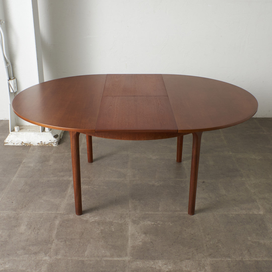 エクステンション ラウンドダイニングテーブル｜マッキントッシュ A.H.