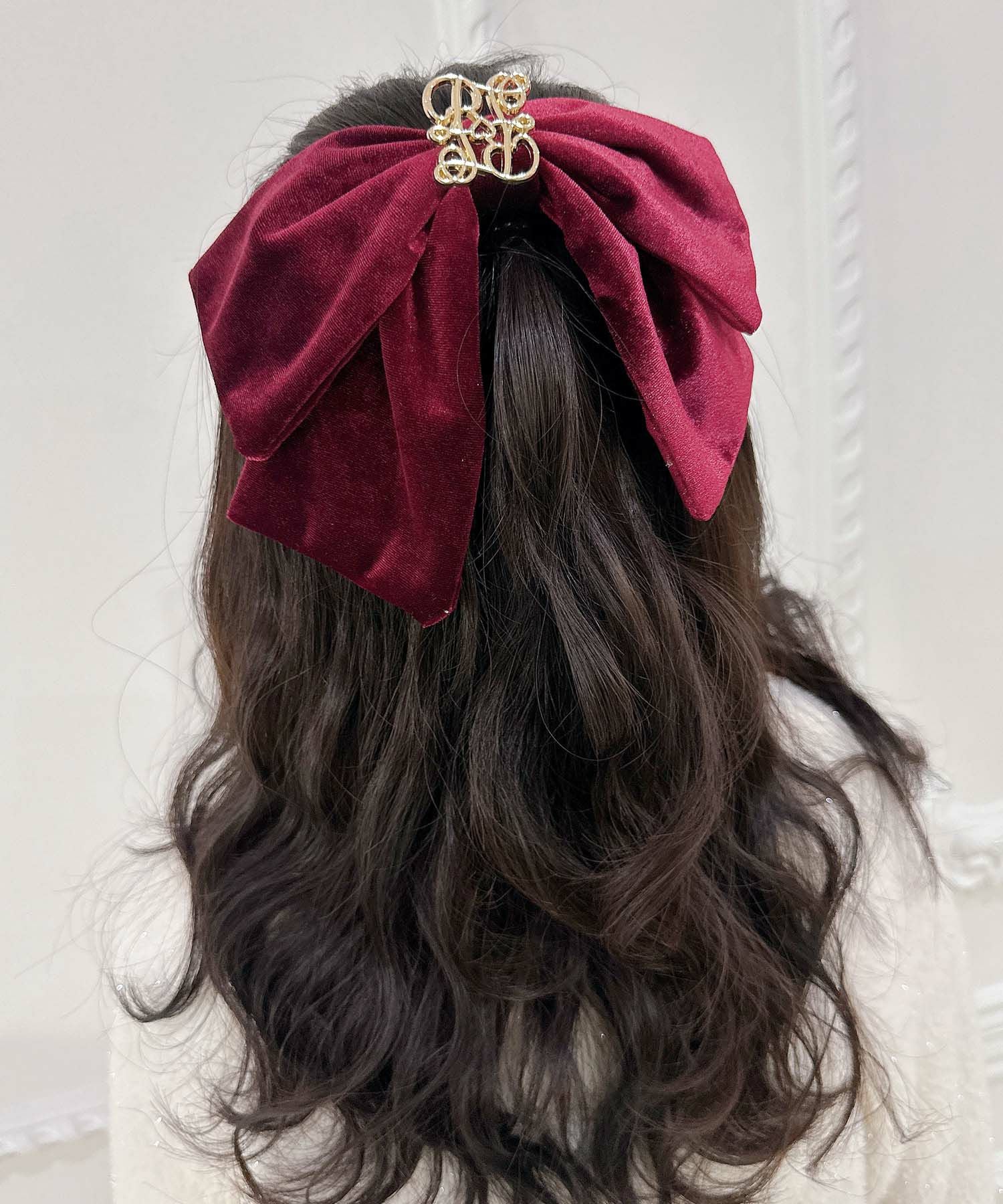 モノグラムブローチ付きベロアリボンバレッタ | Rlab store