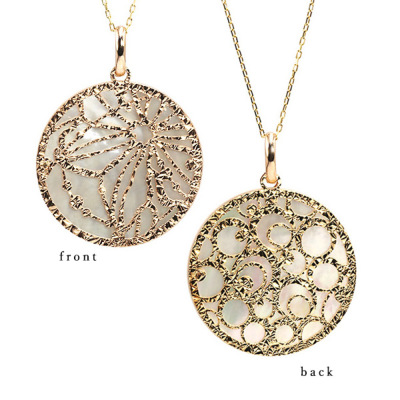 白蝶貝 リバーシブル透かし模様 サークル ペンダントトップ 古典柄K18