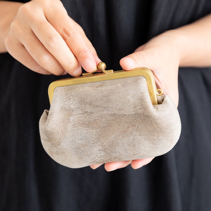 N25 レザーがま口ウォレット（クーズーストーン・中）