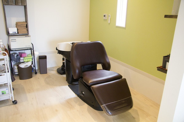 美容室のシャンプー台はどんなものを選べばよい？選ぶときのポイントや