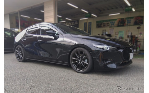 マツダ3』の日常の快適性をアップさせる、テインの車高調「フレックスZ