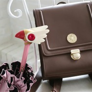 CCさくら」封印の杖モチーフの傘やサッチェルバッグなど新登場！期間