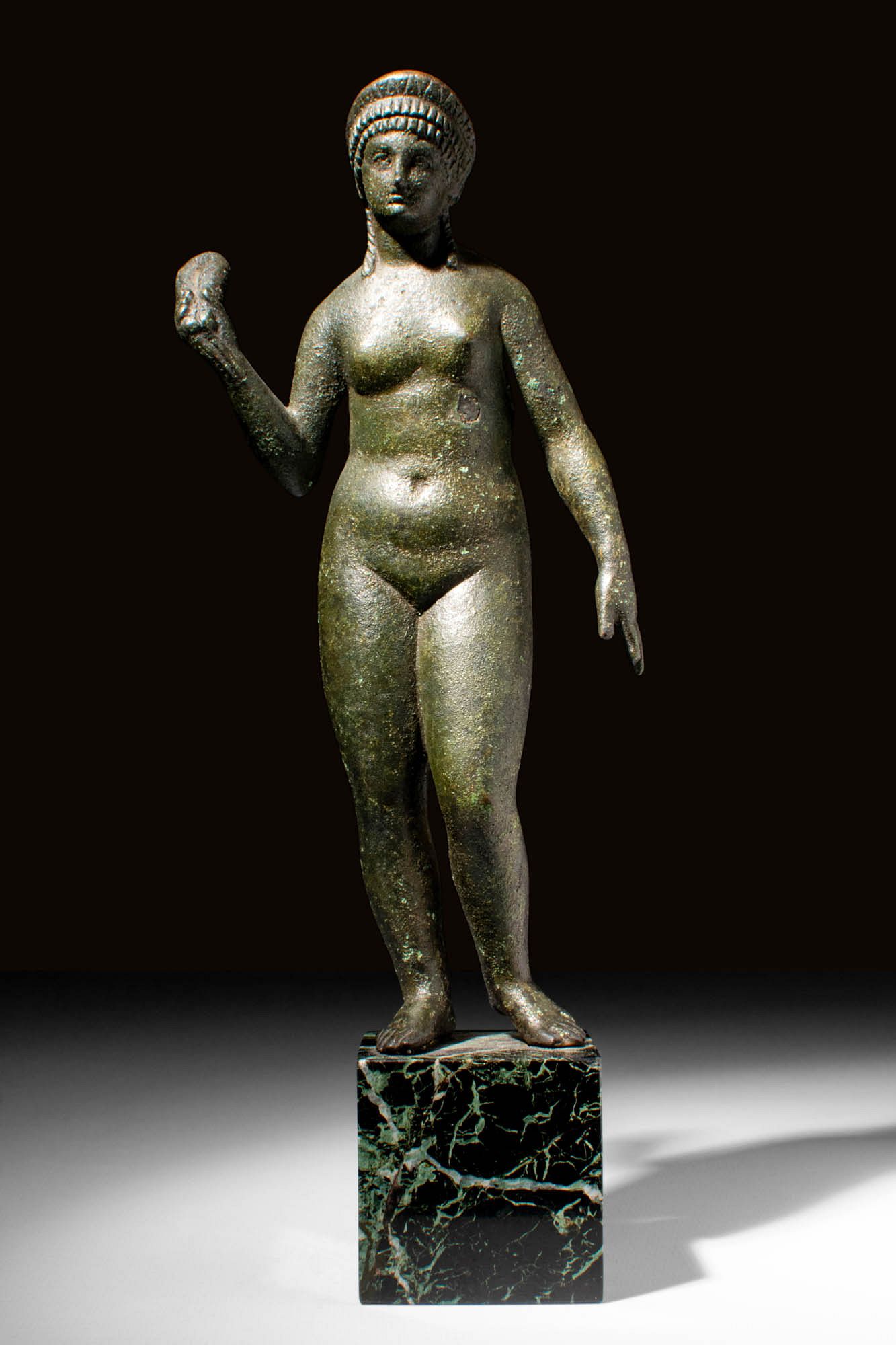 ROMAN BRONZE STATUETTE OF STANDING VENUS for sale at auction on