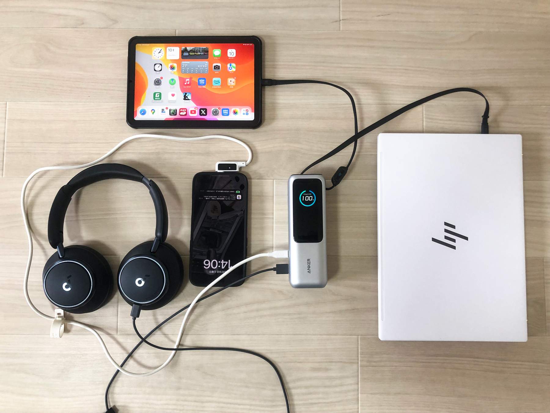 Anker Power Bank (25000mAh, Built-In & 巻取り式USB-Cケーブル