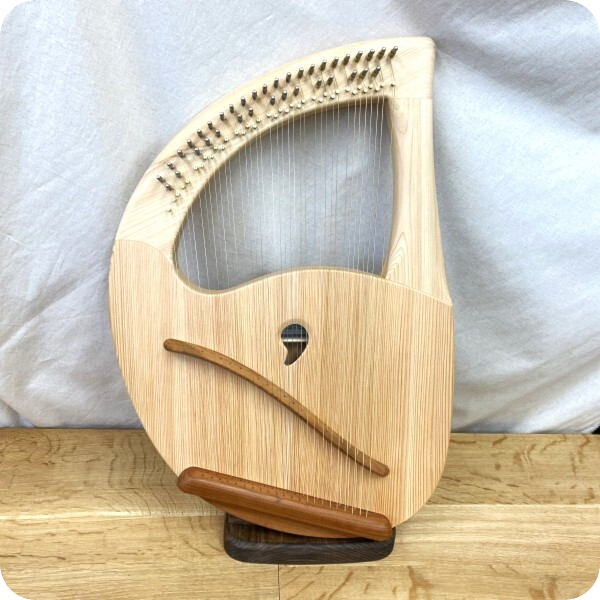 チェンバロ・スピネット・ライアー・大正琴 製造販売。浜松古典楽器