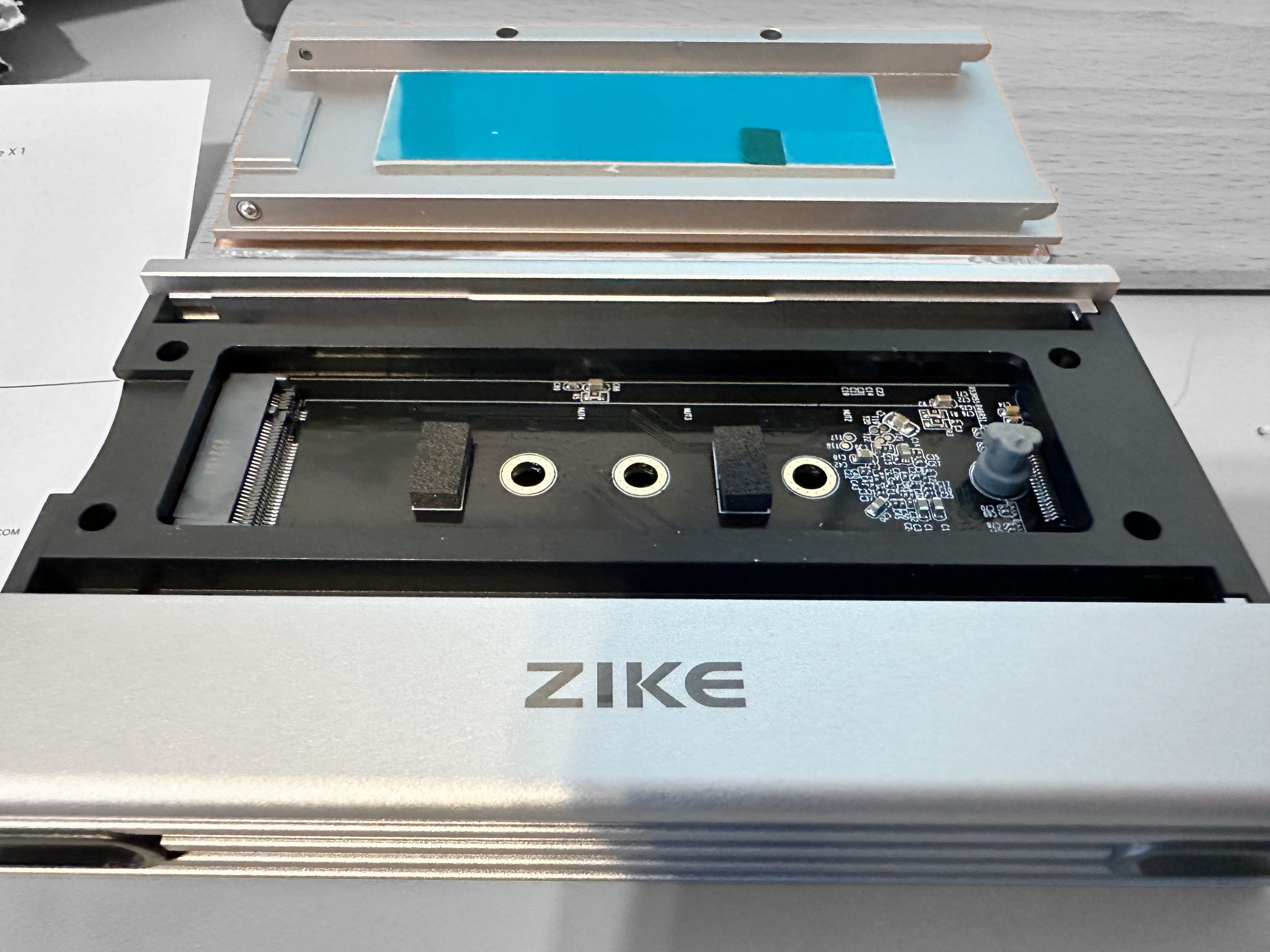 Zike USB4 NVMe enclosure + Lexar NM790 4TB M.2 NVMe SSD