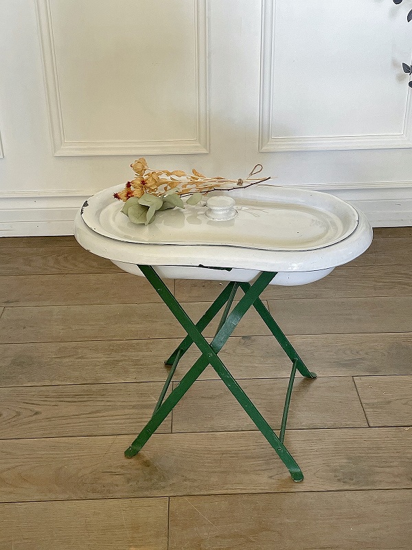 フランスホーロー製蓋付ベビーバスはかわいいアンティークネット