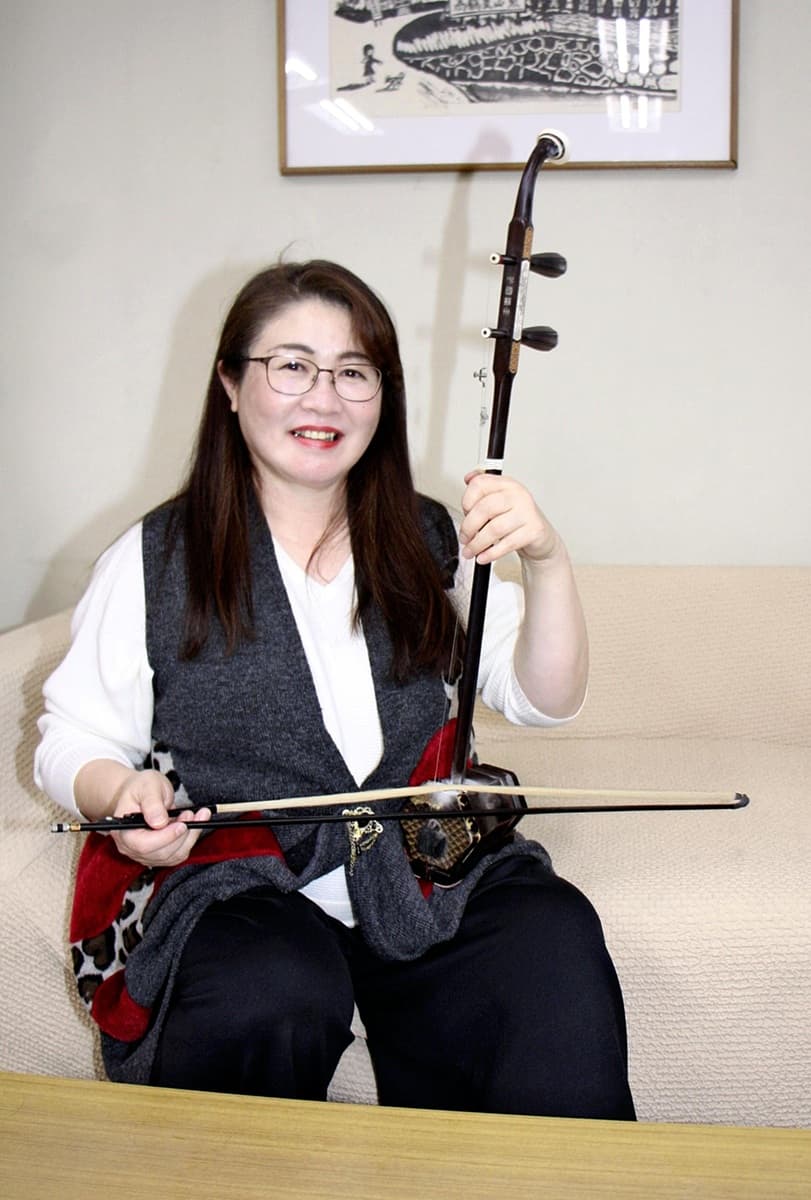 二胡で奏でるクリスマス 飯塚で12月25日にコンサート | ピックアップ