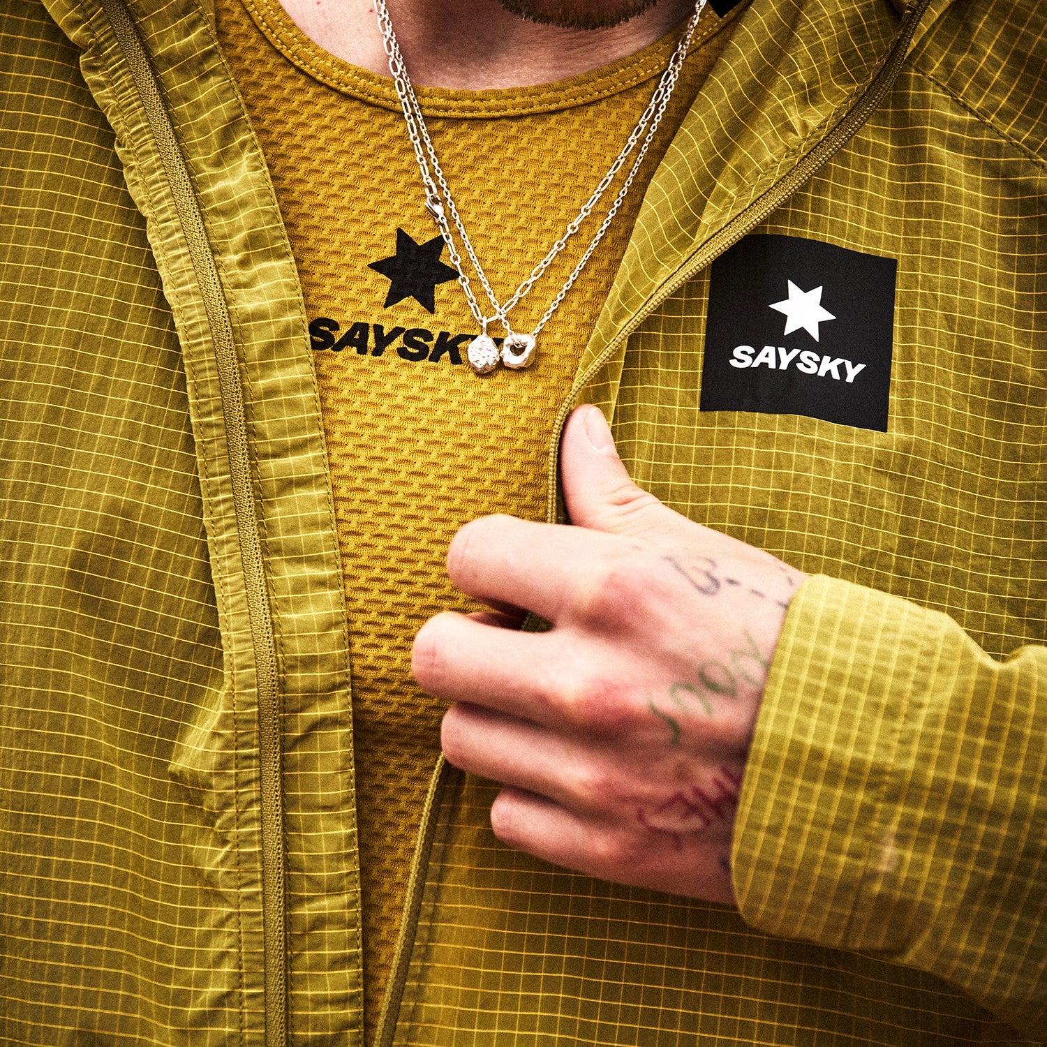 □ 公式 □ SAYSKY/セイスカイ ランニングジャケット MMRJA30c409