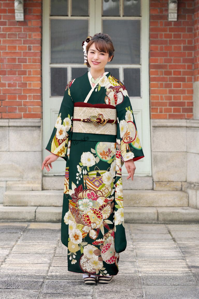 成人式 深緑振袖｜白大花柄×生成り帯で上品に華やぐ