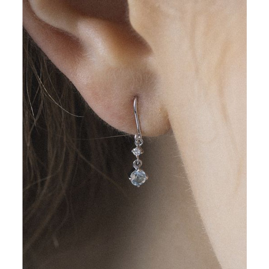 ヨンドシー 4℃ K10WGアクアマリンピアス （メーカー指定色