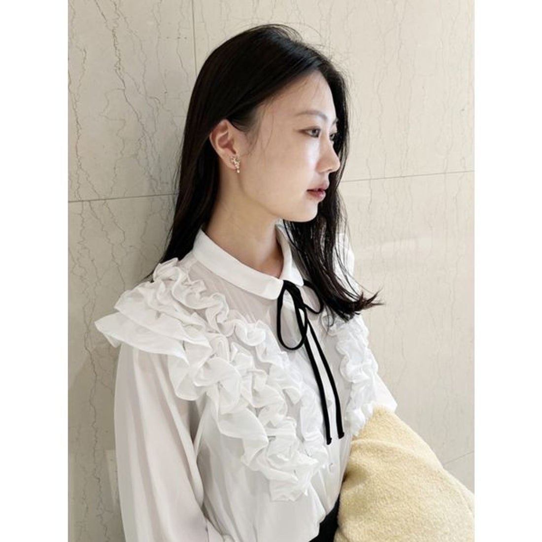 セルフォード CELFORD フリルヨークシャツカラーブラウス （OWHT