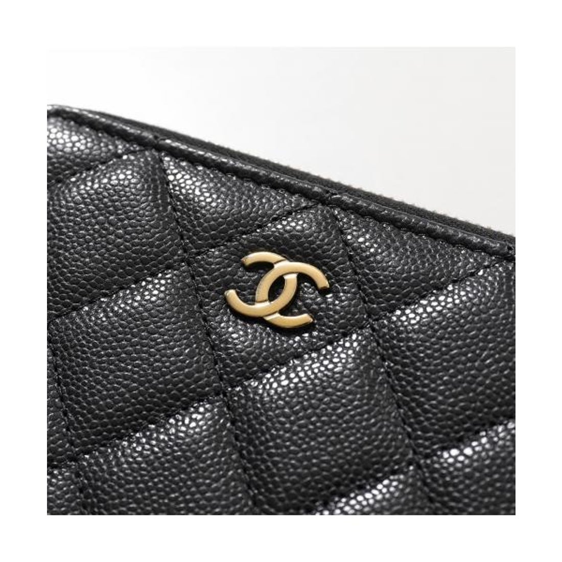 シャネル CHANEL CHANEL 二つ折り財布 AP4652 B10583 MATELASSE