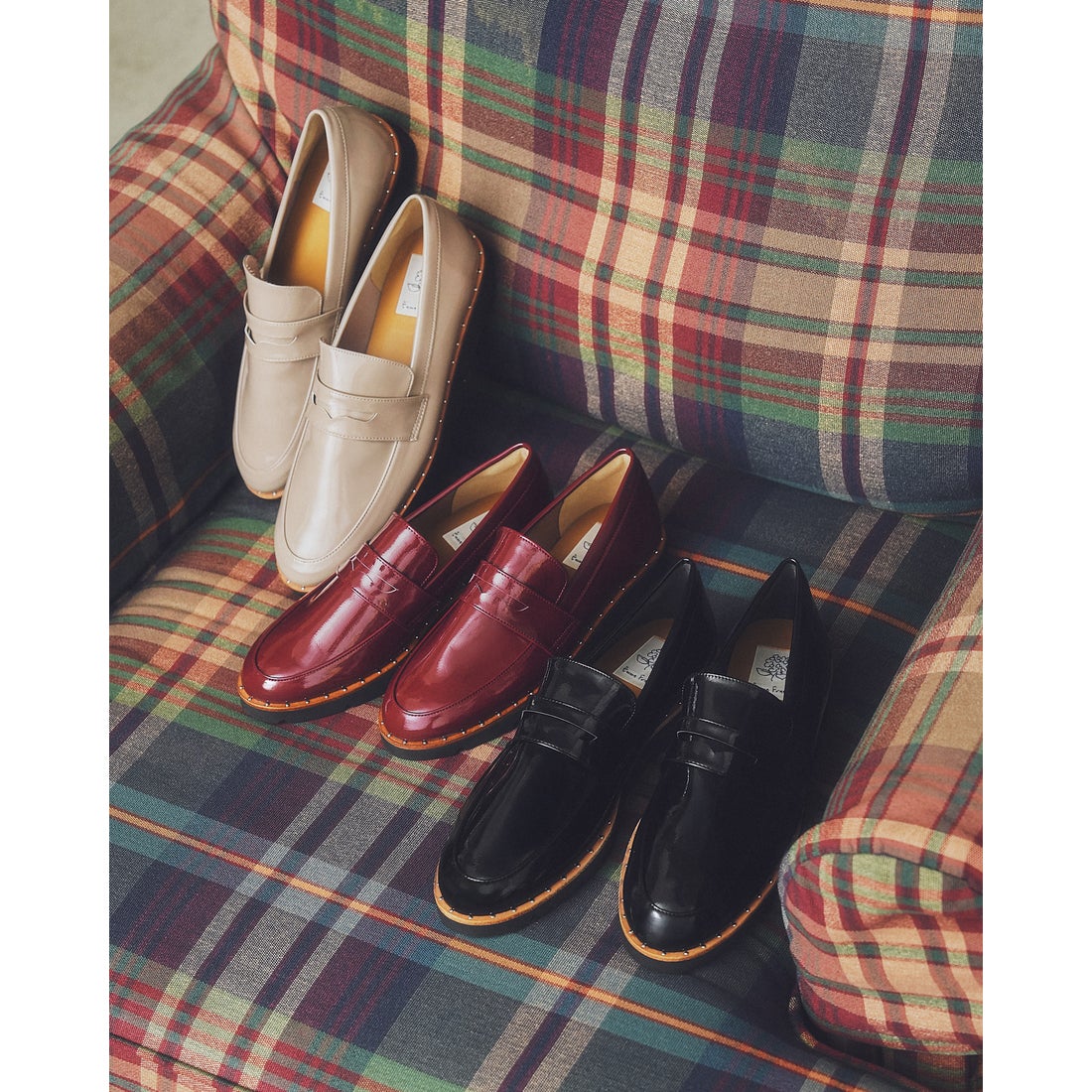 レイン対応】 スタッズピースソール ローファー （ブラック エナメル