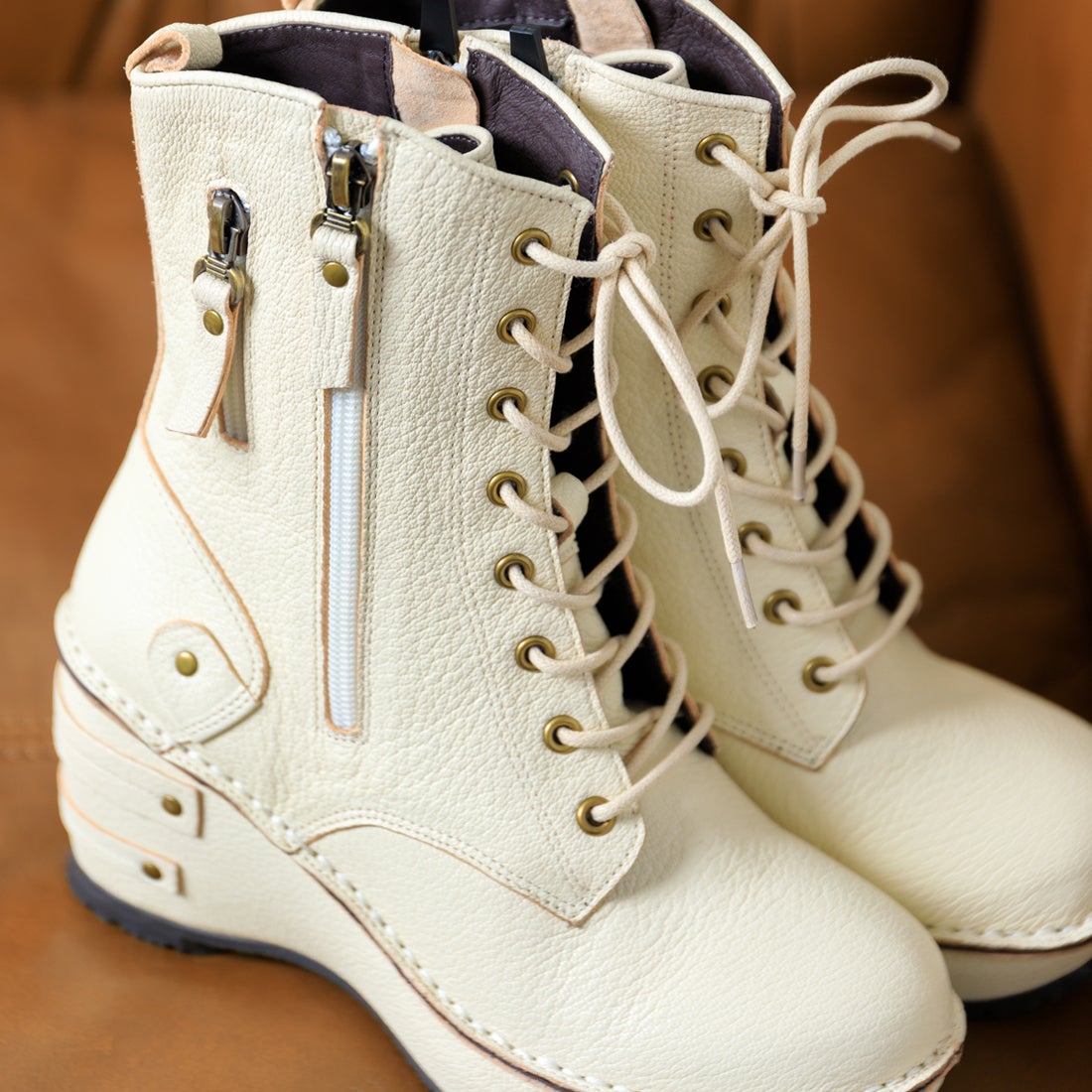 ヒナ デイ グリーン Hina Day Green やわらかレザーレースアップミドル