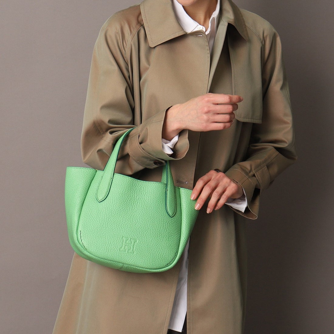 ヒロフ HIROFU 【カーラ】レザートートバッグ S 本革 （ダークグレー