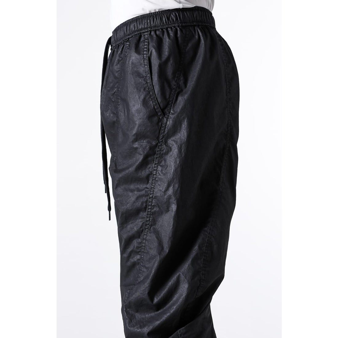ユリウス JULIUS COATED CLOTH PANTS （BLACK） -FASCINATE