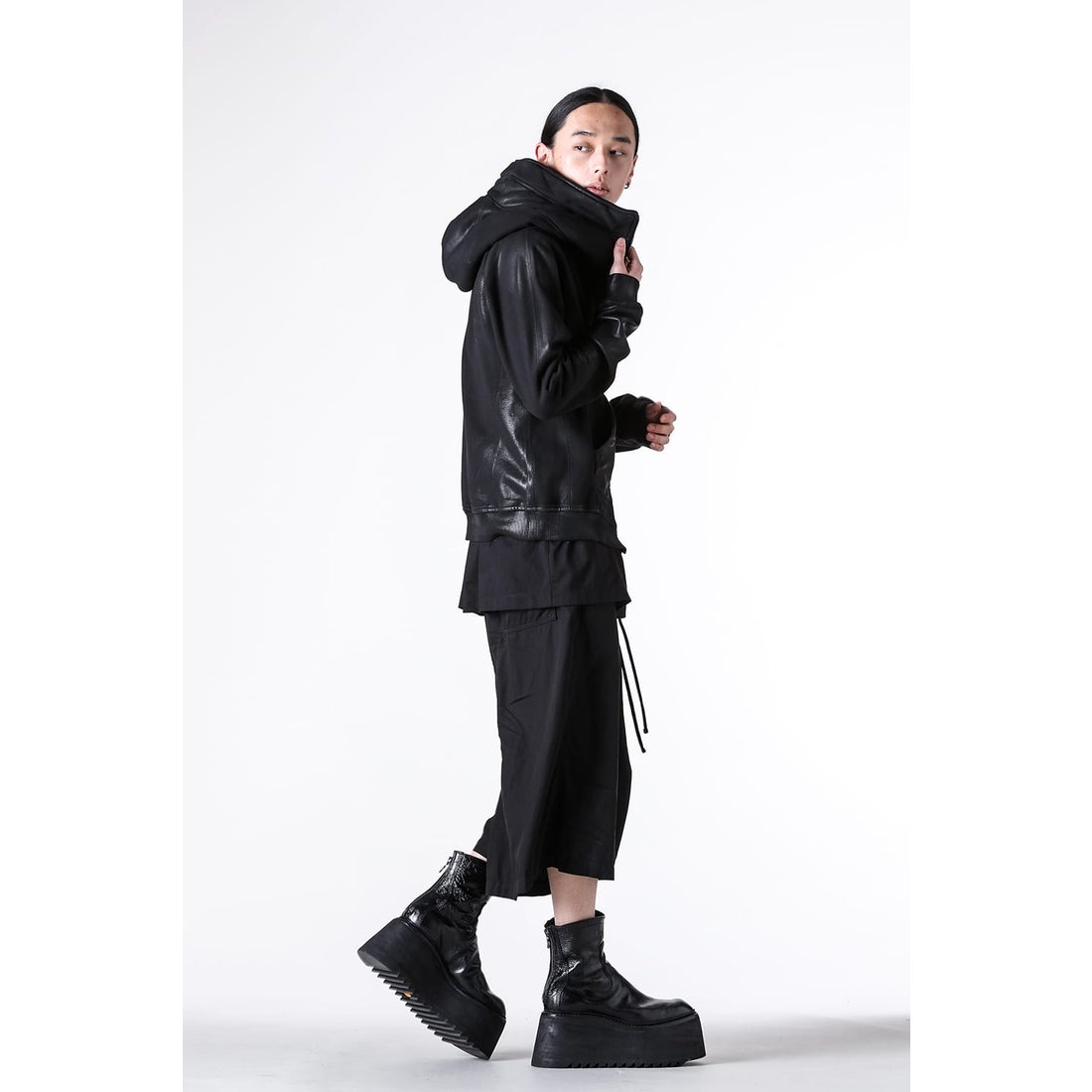 ユリウス JULIUS COTTON SWEAT HOODIE （BLACK） -FASCINATE