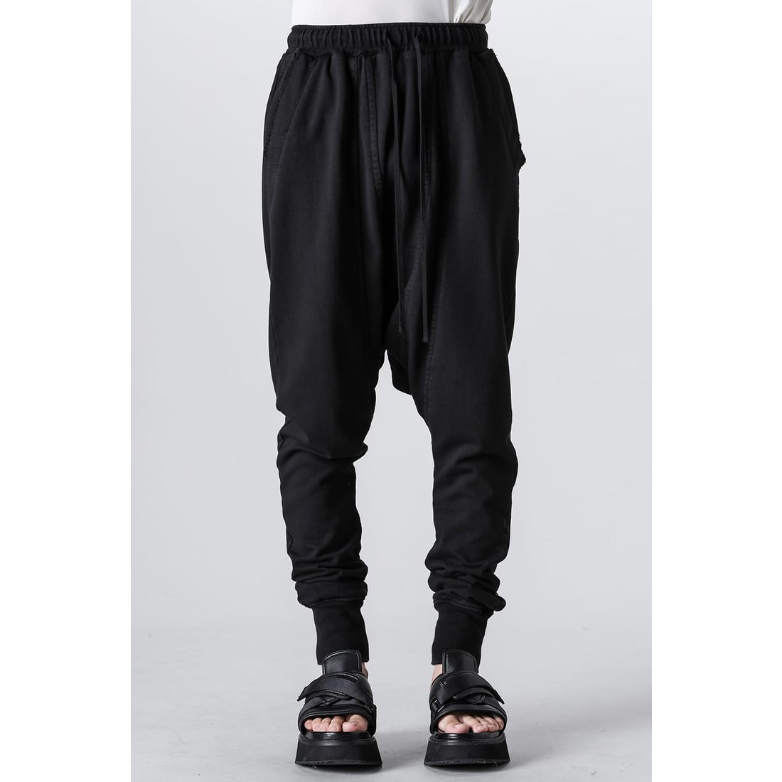 ユリウス JULIUS Cotton Sweat Seamed Sarrouel Pants （Black