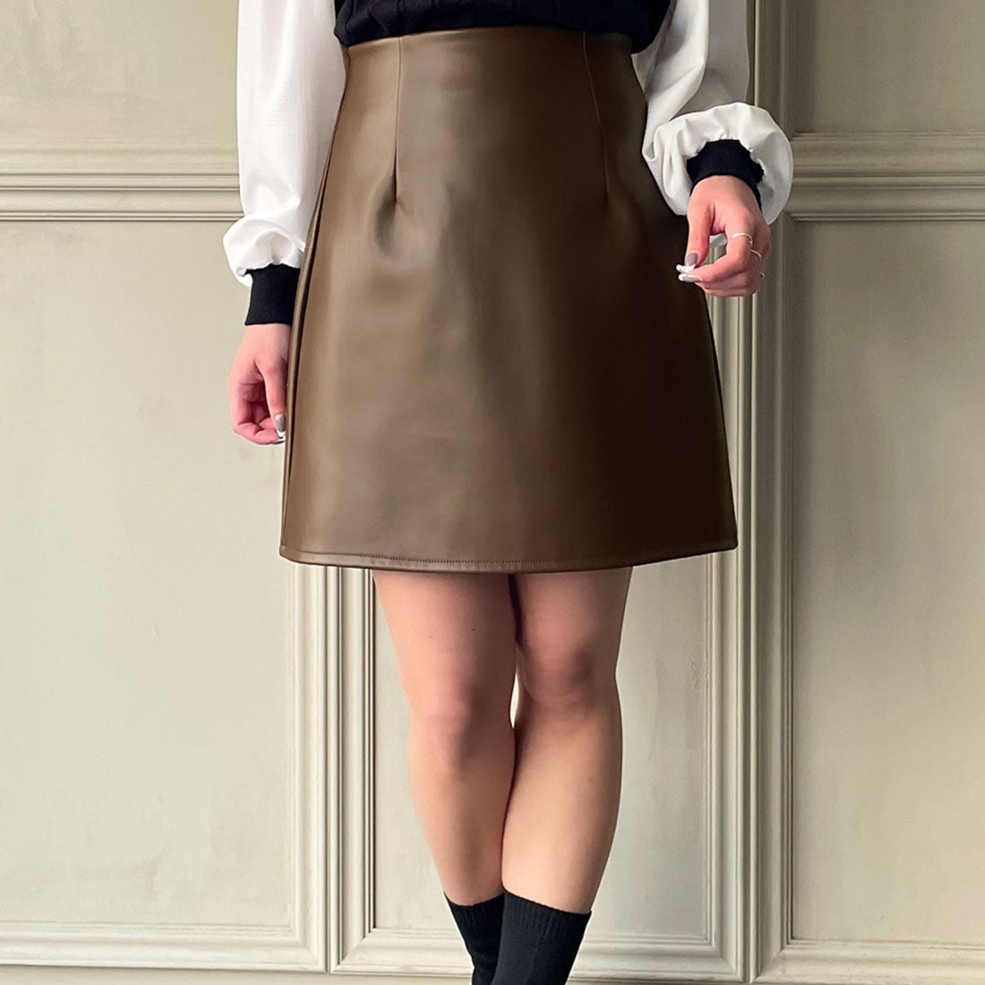 ジュノア JUNOAH フェイクレザーミニスカート （ブラウン