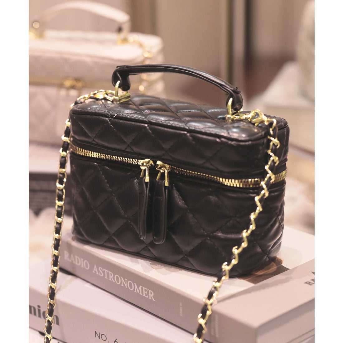 ジュリアブティック JULIA BOUTIQUE 2WAY・キルティングバニティ