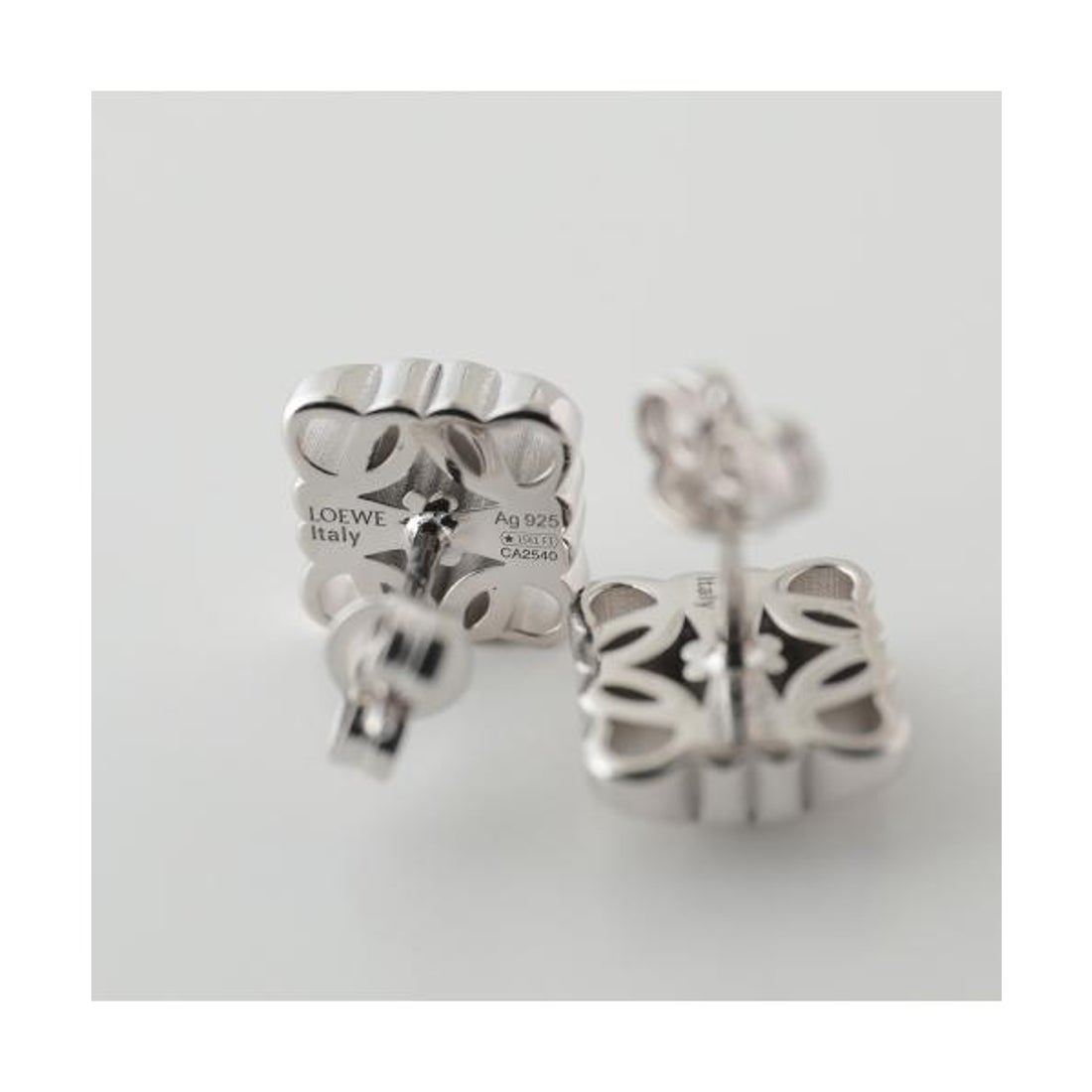 ロエベ LOEWE LOEWE ピアス BOMBE ANAGRAM ボンベ アナグラム