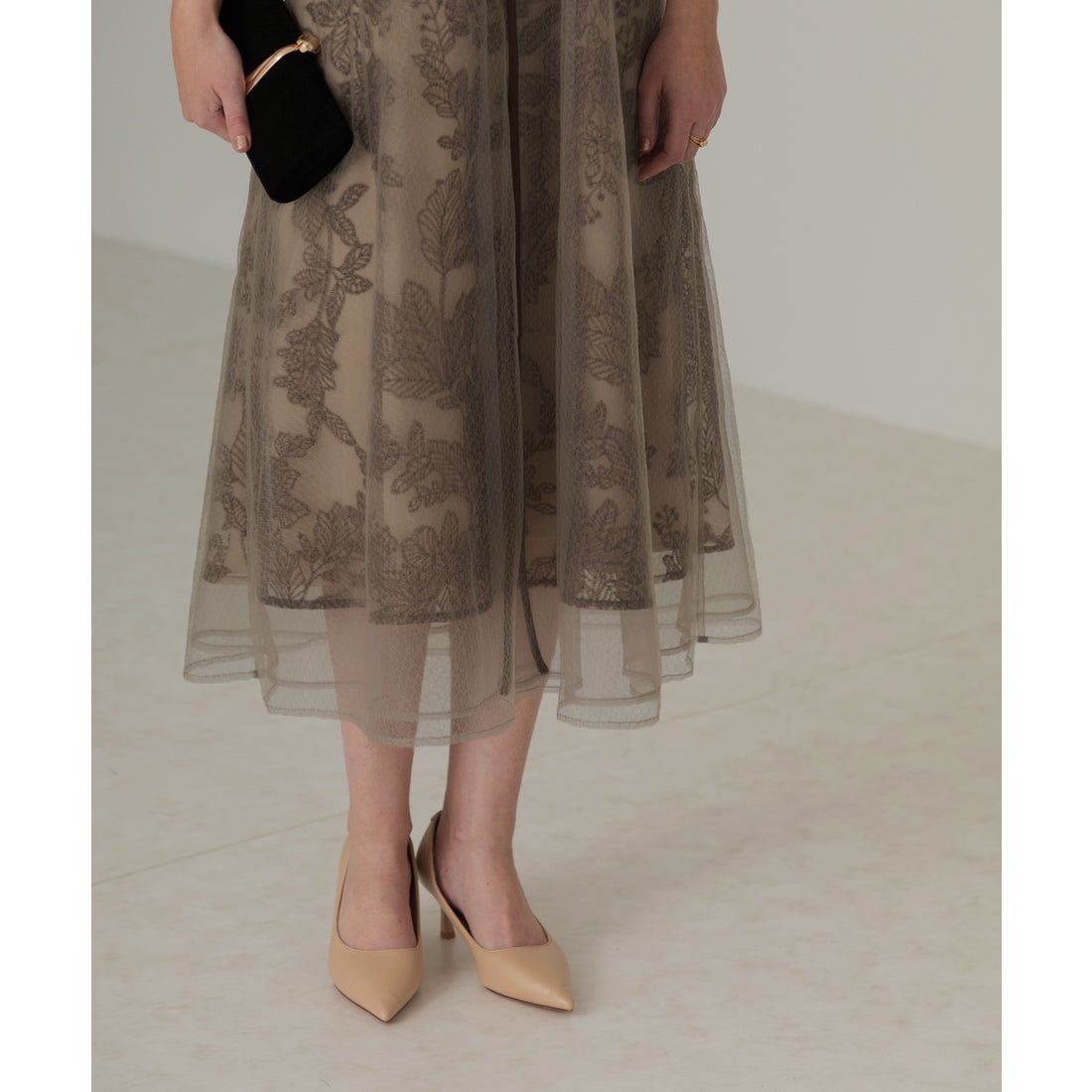 レジャ Leja チュールパイピングリーフベルトAラインドレスワンピース