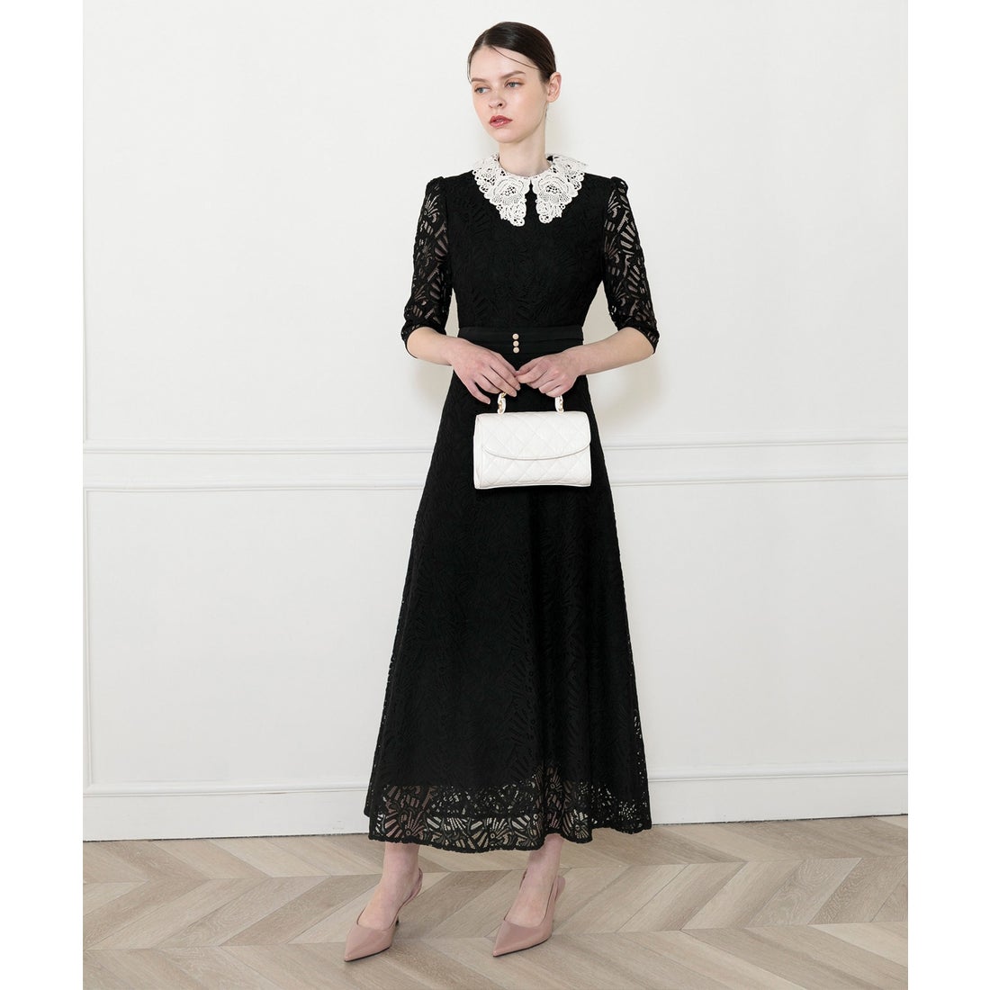 レジャ Leja レースビッグカラー花柄刺繍ウエストマークロングフレ