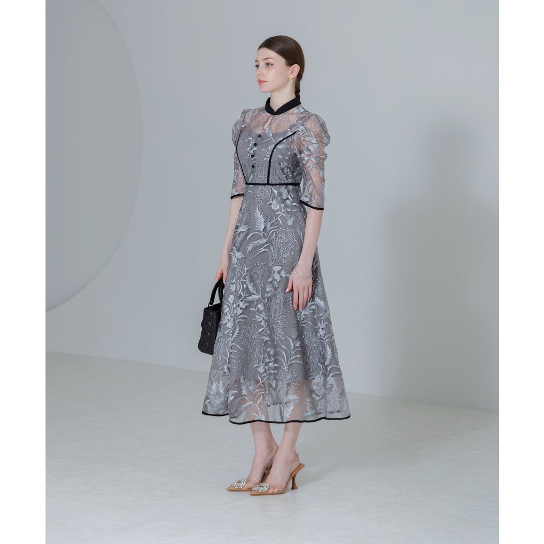 レジャ Leja 花柄刺繍レースチュールパフスリーブウエストマークプチ