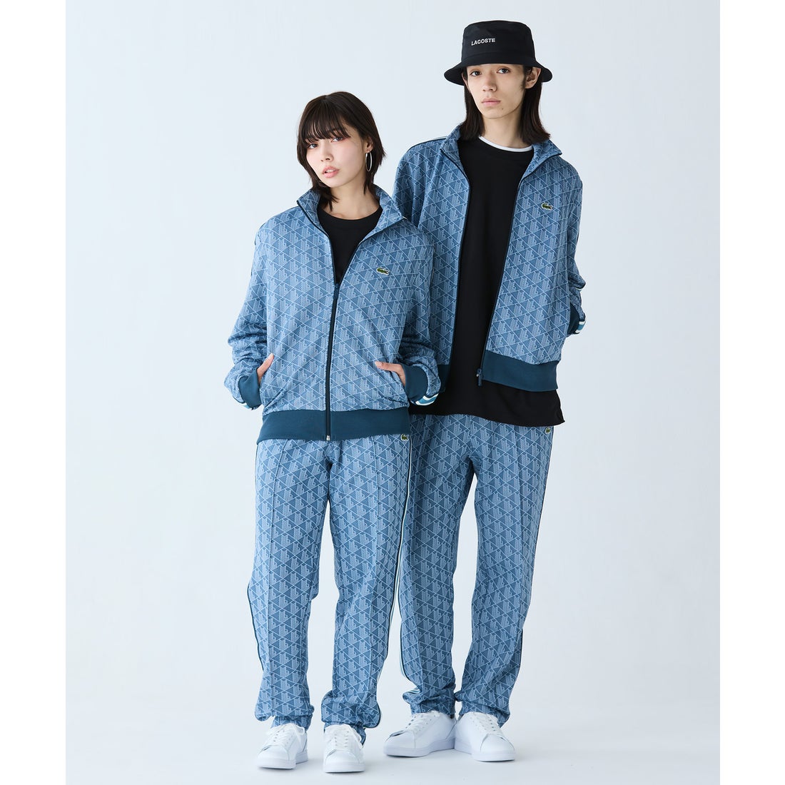 ラコステ LACOSTE サイドテーピングモノグラムジャカードトラック