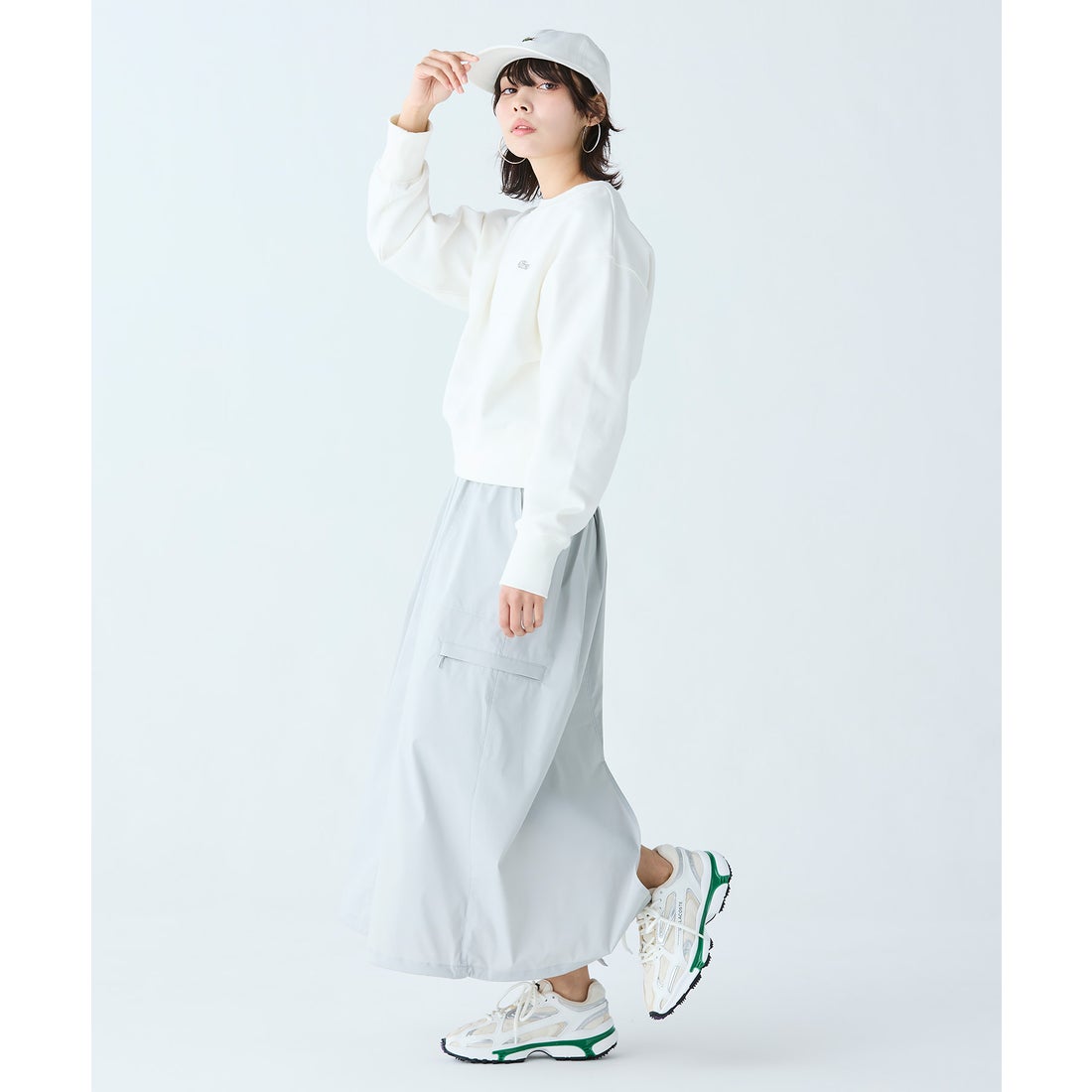 ラコステ LACOSTE クロップドクルーネックスウェット （ホワイト