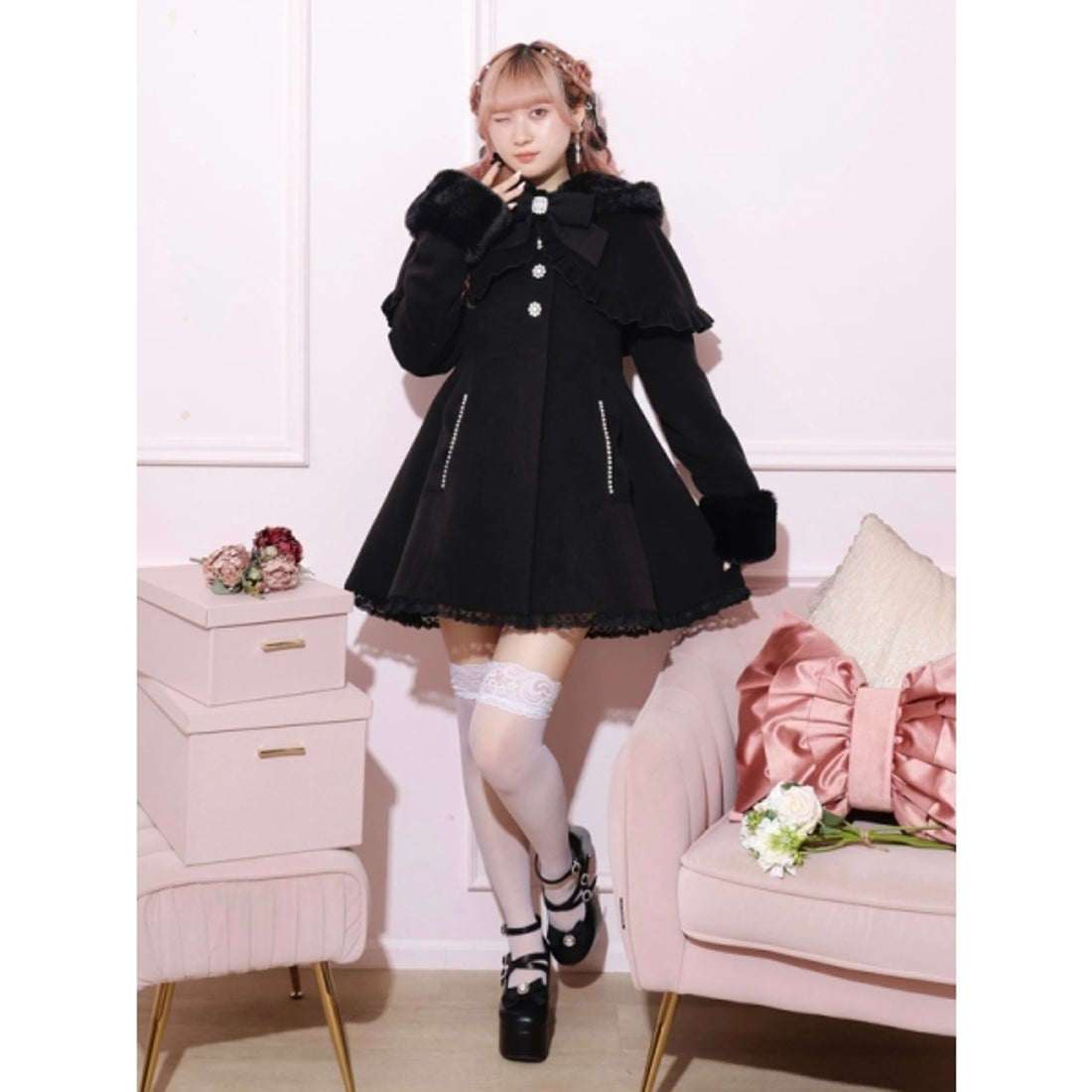 ノエミー NOEMIE ドーリーフードケープフレアコート （ピンク