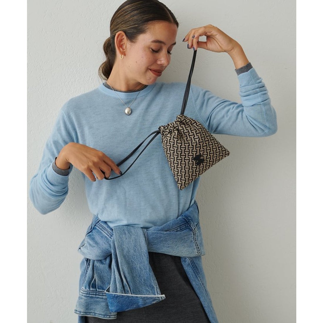 イアクッチ IACUCCI モノグランマ ポーチJACQUARD/RUGA （black