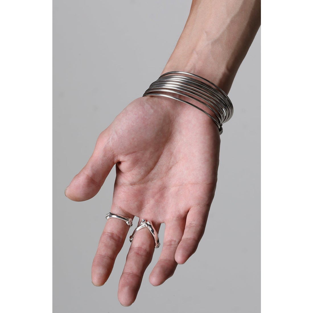 TAKAHIROMIYASHITATheSoloist. bone shaped victory ring. （silver