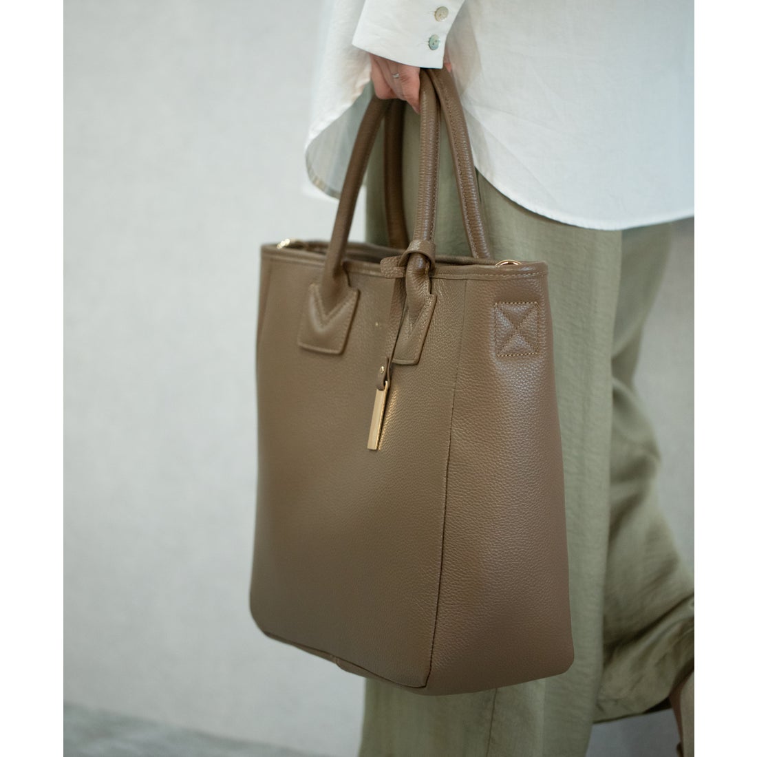 アングリッド Ungrid 本革シュリンクレザー A4 トートバッグ （OAK