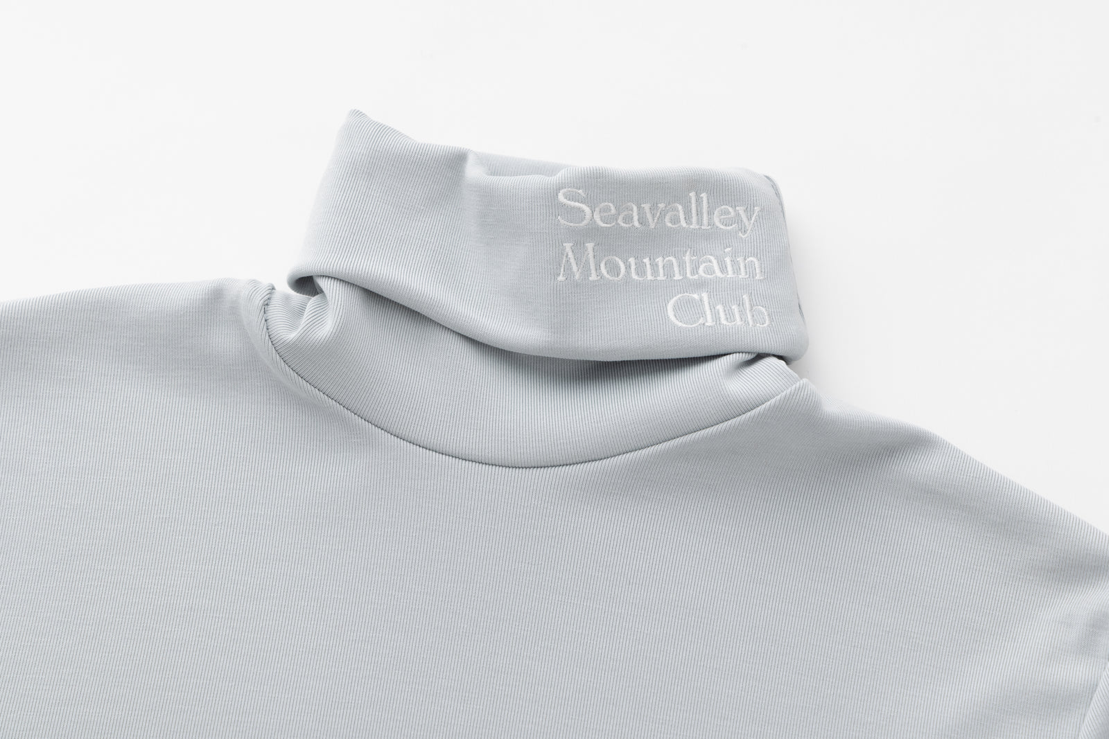 SEA SEAVALLEY MOUNTAIN CLUB TURTLE NECK TOP
